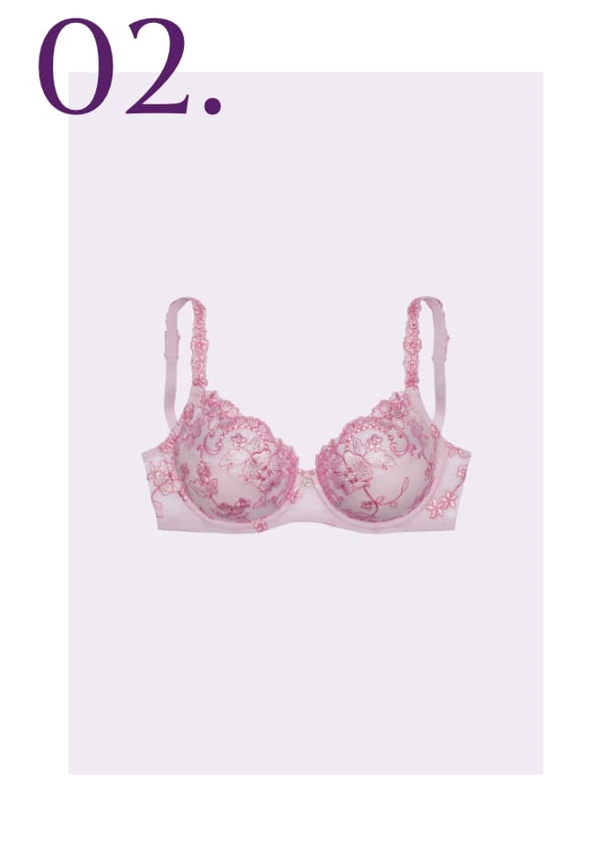 02. Roze bh met bloemenkant en verstelbare bandjes